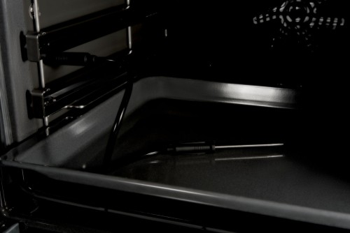 Встраиваемый электрический духовой шкаф Bosch HBG557SB0R